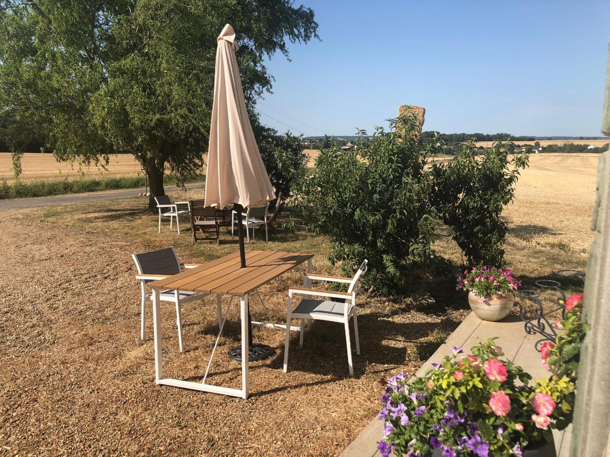 Gite Confort Au Coeur De La Vallee Du Loir : 4 Ch, Jardin, Fibre, Bbq, Proche Chateau - Fr-1-410-274 Ruille-Sur-Loir Exterior photo